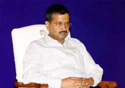 kejriwal announces rs 551 cr loan for striking workers mcd mayor slams offer