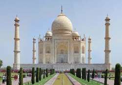 taj mahal not turning yellow government tells parliament