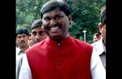 arjun munda to prove majority on tuesday