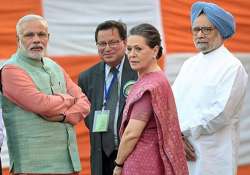 pm modi invites sonia manmohan over tea to break gst logjam