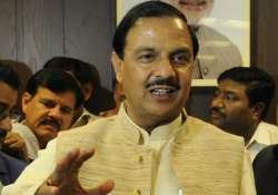 culture minister mahesh sharma suspects motives of writers returning awards