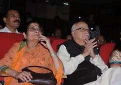 lk advani s wife admitted to aiims