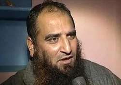 masrat alam a rock stuck in mufti s throat