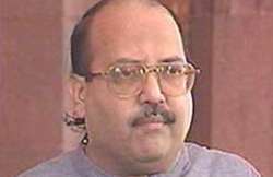 congress not too enthusiastic in welcoming amar singh