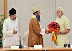 do not believe in politics that seeks to divide people pm narendra modi to muslim leaders