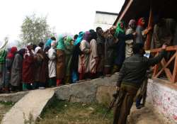 voting begins on sluggish note in fourth phase of jk polls