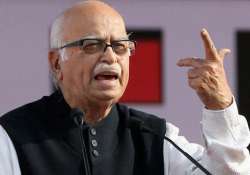 advani backs pm modi s lahore visit