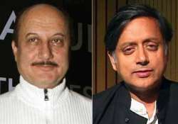 congi chamcha anupam kher shashi tharoor lock horns on twitter