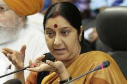 mahila congress activists protest against sushma swaraj