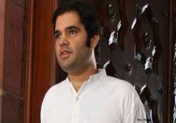 varun gandhi meets shashi tharoor