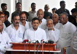 akhilesh launches mission to end malnutrition in up