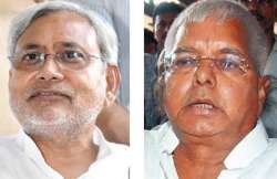 lalu nitish take potshots at at each other