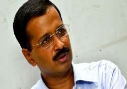 delhi cm kejriwal meets cag on audit of discoms