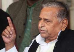 ips officer files police complaint against mulayam singh yadav alleges threatening