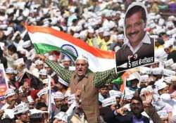 aam aadmi crowds ramlila as kejriwal crowned as delhi cm