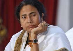 mamata dares pm narendra modi amit shah to arrest her in saradha scam