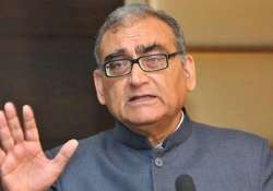 congress cannot revive till sonia rahul remain leaders says justice katju