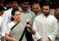 sonia gandhi rahul gandhi priyanka gandhi returns from trip abroad