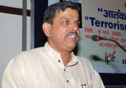 rss firm on article 370 but wants j k experiment to succeed