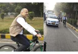 odd even plan even numbered cars roll on day 2 sisodia reaches office on bicycle