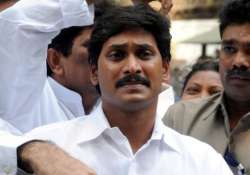 police foil jaganmohan reddy s fast shift him to hospital