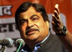 maharashtra polls nitin gadkari in row over alleged bribe remarks ec sends notice