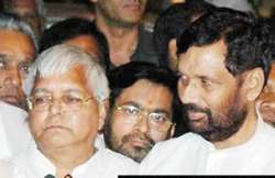 lalu paswan launch campaign for rabri s victory