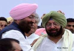 daggers out in punjab congress signature campaign against bajwa