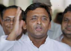 akhilesh yadav govt sacks 72 chairmen advisors of state ministry rank