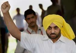 aap mp bhagwant mann demands expulsion of yogendra yadav prashant bhushan