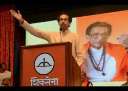 maharashtra polls shiv sena takes out advertisements on poll day