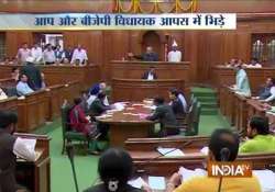 delhi assembly spars over tribute to ashok singhal bjp slams aap