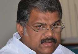 tamil nadu former union minister g k vasan quits congress floats new party