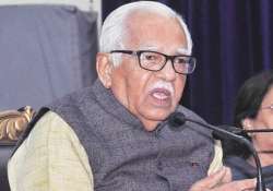 governor ram naik defies protocol visits chief minister akhilesh yadav to wish him on birthday