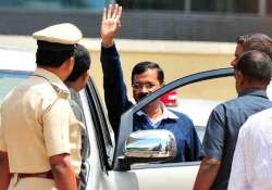 arvind kejriwal meets president pranab mukherjee najeeb jung