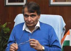 railway minister suresh prabhu meets uddhav thackeray to clear differences