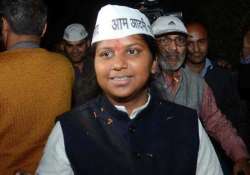 aap s rakhi demands sacking of cops who thrashed 2 dalit girls