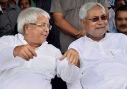 lalu prasad drinks poison agrees to nitish kumar as cm candidate