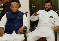 bihar polls paswan manjhi fail to deliver for nda