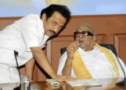 karunanidhi stalin booked for clash between dmk aiadmk workers