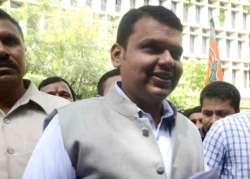 devendra fadnavis in delhi today to invite senior bjp leaders for swearing in ceremony