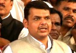 devendra fadnavis dismisses tribal cm issue in jharkhand