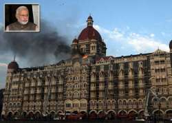 pm narendra modi pays homage to 26/11 victims