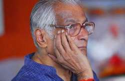 george fernandes to remain with wife says delhi high court