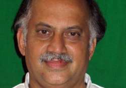 kamat demands mumbai congress meet to discuss ncp tie up