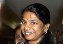 kanimozhi thanks sonia gandhi for support