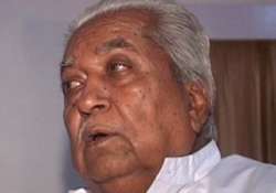 keshubhai patel hits out at narendra modi over 3d campaign