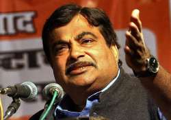 khurshid beni remarks at sonia s behest says gadkari