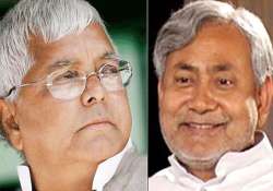 lalu dares nitish to show a single achievement