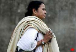 mamata accuses lf of closing down factories